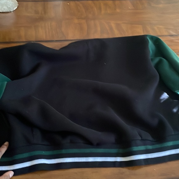 Bomber - Picture 3 of 5